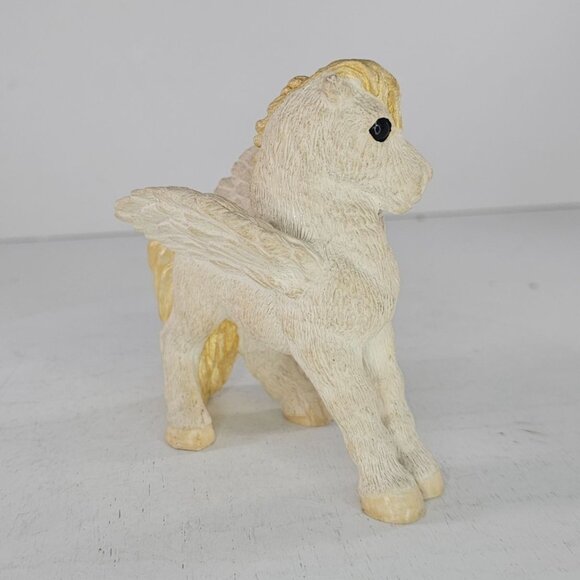 Vintage Stone Critters Pegasus Wings Blue Eyes Winged Horse - Picture 4 of 9